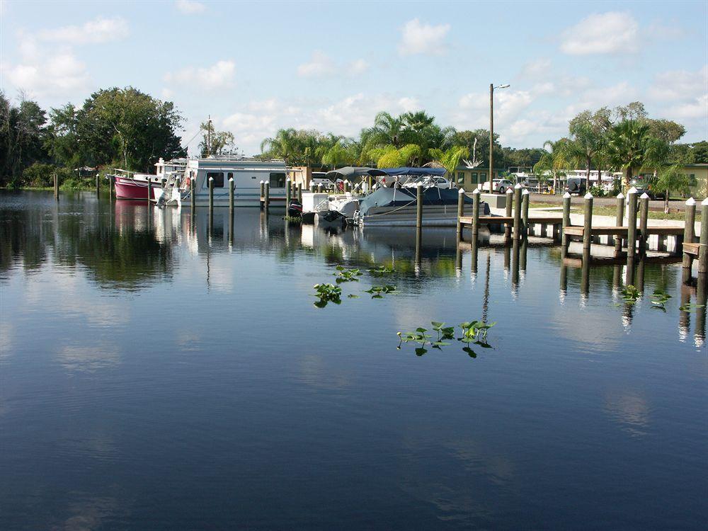 Big River Marina & 2*