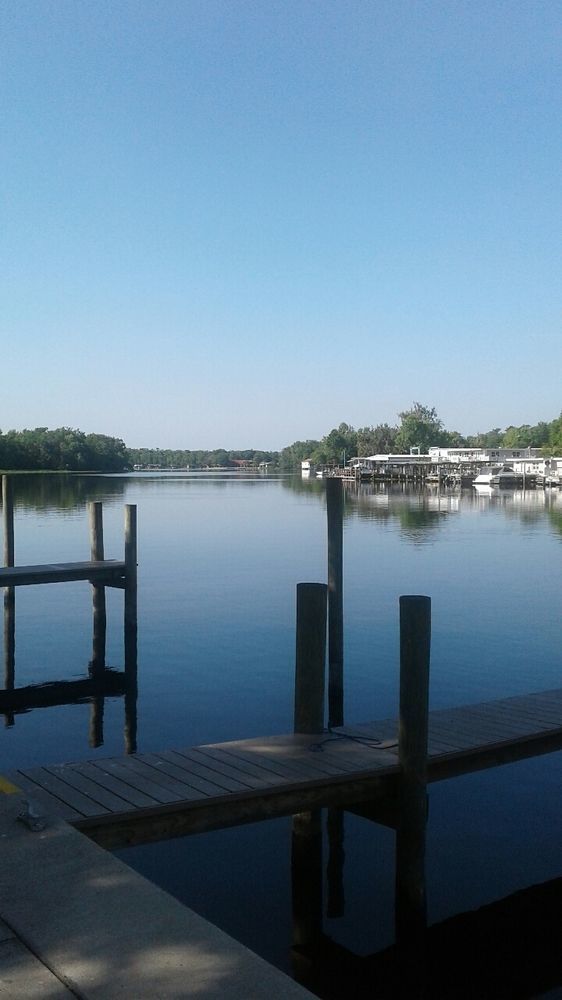Big River Marina & 2* Astor